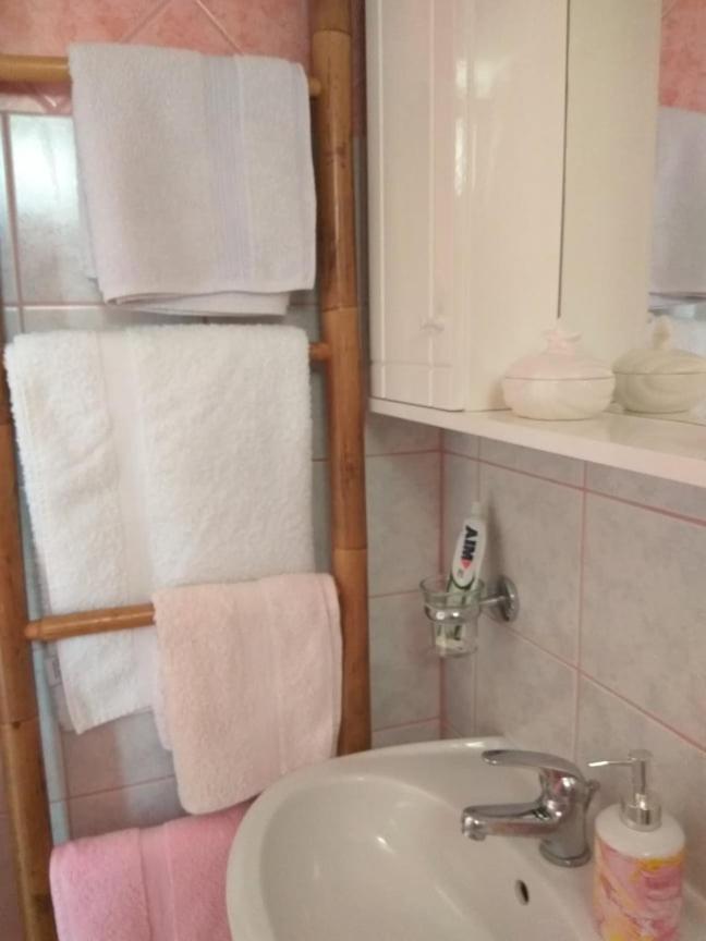 Velika Seaside Apartment Ngoại thất bức ảnh